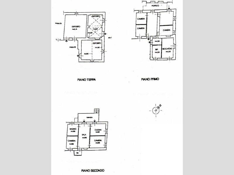 Casa Semi Indipendente in Vendita a Varese Ligure, 55'000€, 193 m²