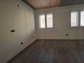 Bilocale in Vendita a Bondeno, 140'000€, 70 m²