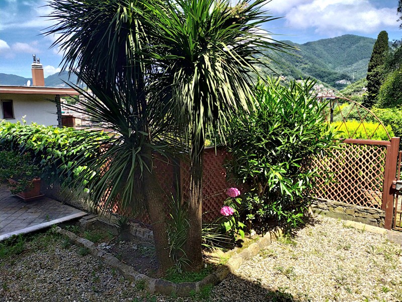 Appartamento in Vendita a Rapallo, zona Don Minzoni, 325'000€, 100 m², con Box