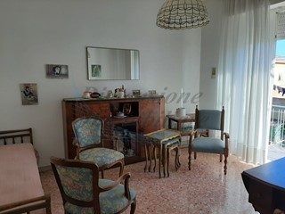 Trilocale in Vendita a Rosignano Marittimo, zona Vada, 125'000€, 64 m²
