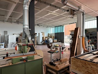 Capannone in Vendita a Capiago Intimiano, 430'000€, 620 m²