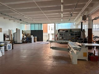 Capannone in Vendita a Capiago Intimiano, 430'000&euro;, 620 m²