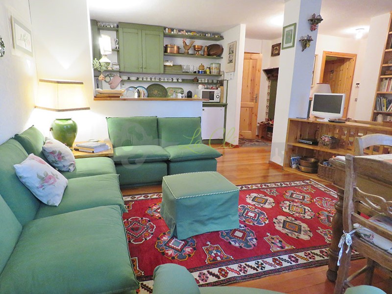 Quadrilocale in Affitto a Courmayeur, zona Plan Gorret, 9'500€, 100 m², arredato, con Box