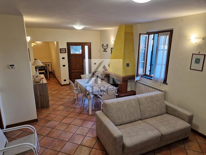 Casa Indipendente in Vendita a Lucca, zona Santissima Annunziata, 350'000&euro;, 110 m²