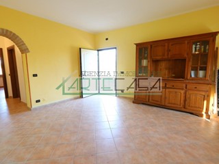 Trilocale in Vendita a Bientina, zona Puntone, 145'000€, 75 m², arredato