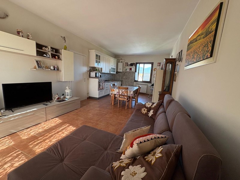 Trilocale in Vendita a Calcinaia, 145'000€, 80 m², arredato