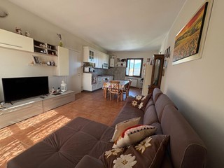 Trilocale in Vendita a Calcinaia, 145'000€, 80 m², arredato