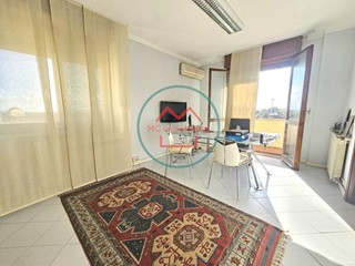 Trilocale in Vendita a Massa e Cozzile, zona Margine Coperta, 129'000€, 80 m², con Box