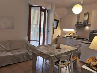 Trilocale in Vendita a Empoli, 210'000€, 71 m², arredato, con Box