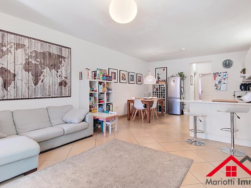 Trilocale in Vendita a Pisa, zona Riglione Oratoio, 260'000€, 77 m², arredato