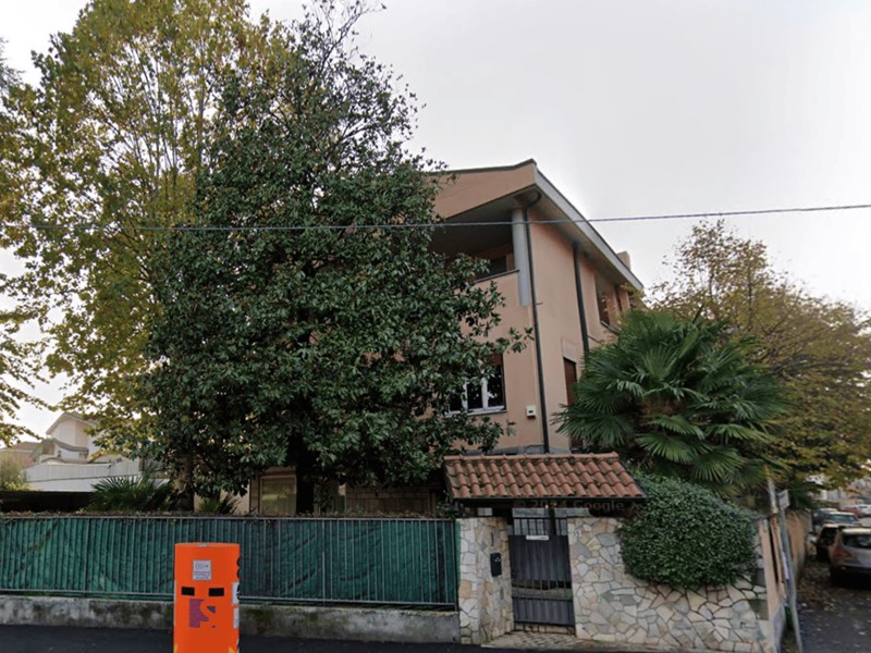 Trilocale in Vendita a Brugherio, 225'000€, 105 m²