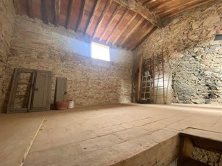 Casa Indipendente in Vendita a Vicopisano, zona Uliveto Terme, 85'000€, 85 m²