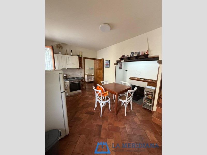 Casa Indipendente in Vendita a Larciano, 110'000€, 70 m², arredato