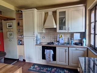 Appartamento in Vendita a Borgo a Mozzano, zona Cerreto, 120'000&euro;, 94 m², arredato
