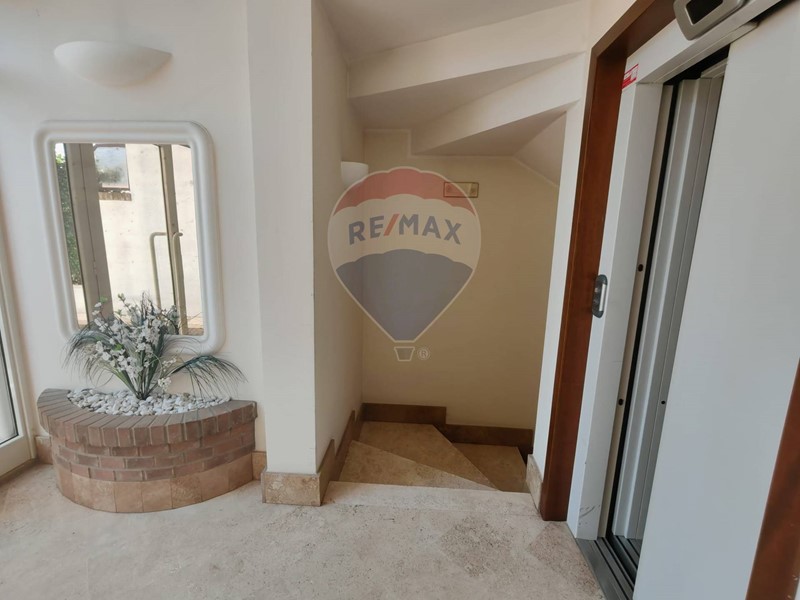 Bilocale in Vendita a Roma, 125'000&euro;, 50 m²