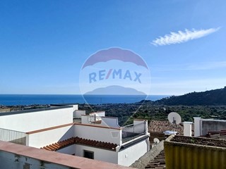 Casa Indipendente in Vendita a Pagliara, 49'000€, 137 m²