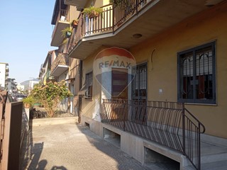 Ufficio in Affitto a Santa Maria a Vico, 600€, 64 m²