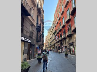 Bilocale in Vendita a Napoli, 280'000€, 45 m²