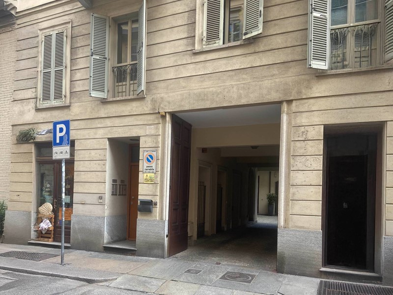 Box in Vendita a Torino, 15'000€, 11 m²