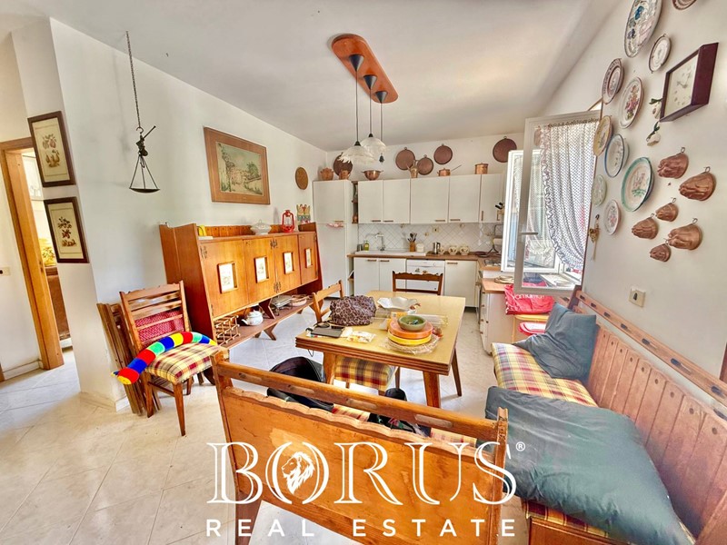 Casa Indipendente in Vendita a Letino, 130'000€, 5000 m²