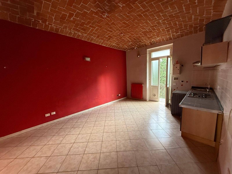 Bilocale in Vendita a Alessandria, 31'000€, 63 m²