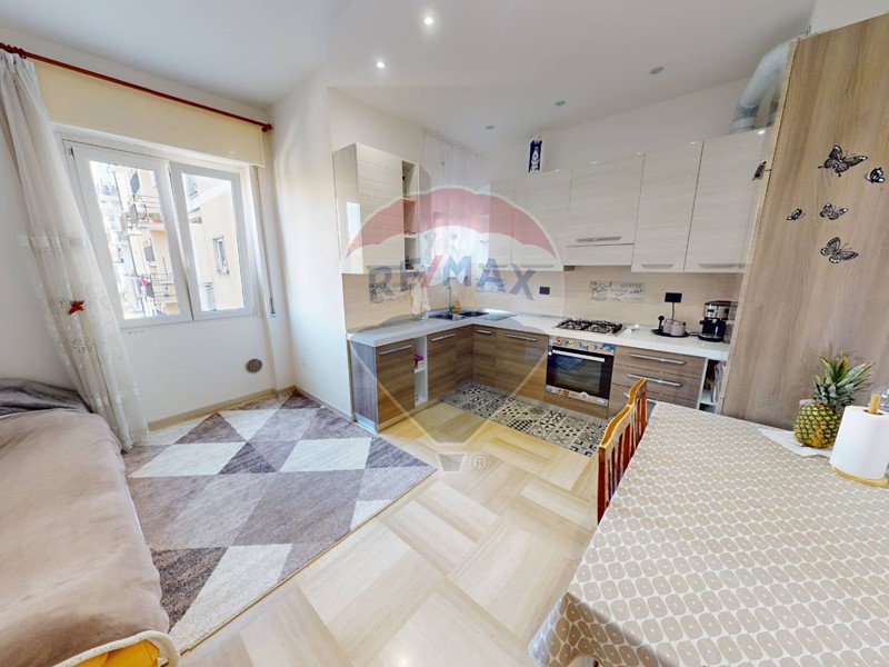 Bilocale in Vendita a Pioltello, 150'000€, 53 m²