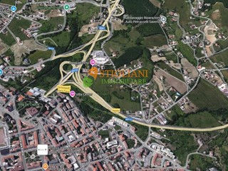 Casa Semi Indipendente in Vendita a Campobasso, 250'000€, 175 m²