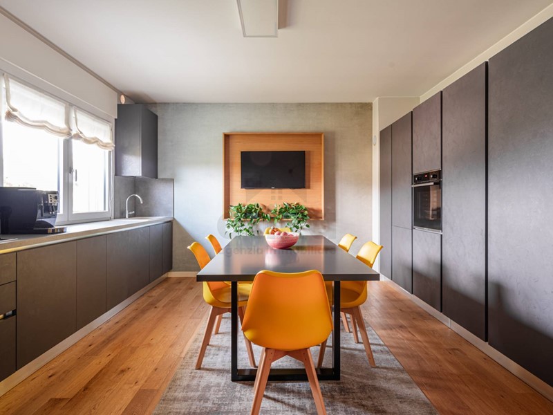 Villa in Vendita a Cordignano, 397'000€, 265 m²