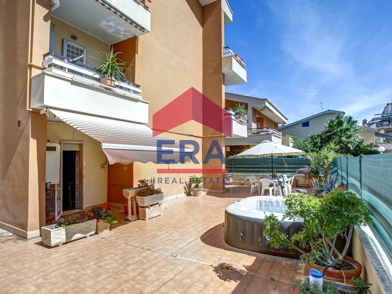 Quadrilocale in Vendita a Ladispoli, 185'000€, 110 m²