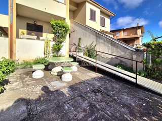 Villa in Vendita a Tarquinia, 219'000€, 143 m²