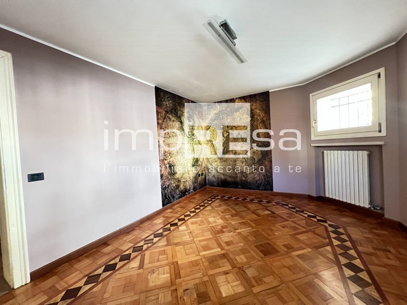 Ufficio in Affitto a Treviso, 850€, 95 m²