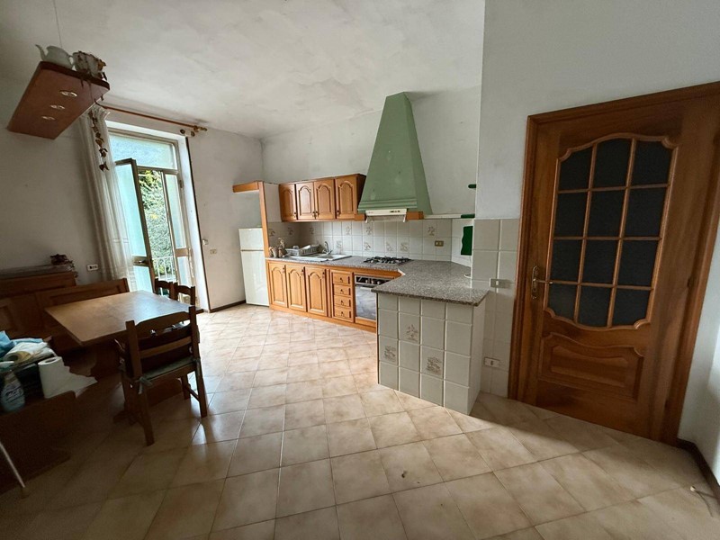 Quadrilocale in Vendita a Alessandria, 68'000€, 110 m²