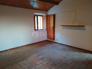 Casa Indipendente in Vendita a Maiolati Spontini, 150'000€, 125 m²