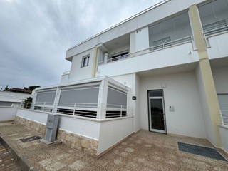 Trilocale in Affitto a Bari, 1'300€, 88 m², arredato