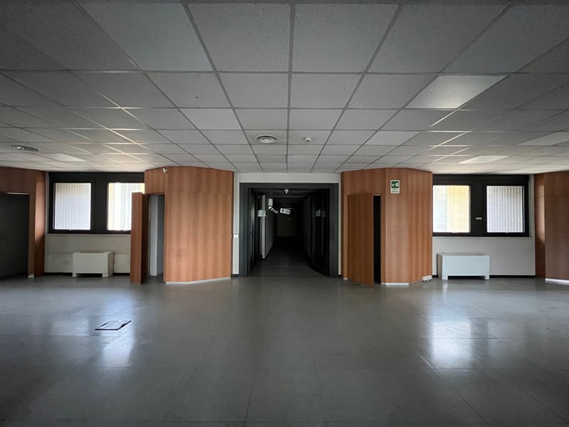 Ufficio in Affitto a Roma, 3'500&euro;, 435 m²