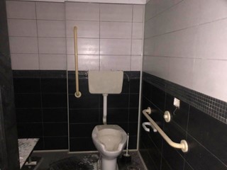 Negozio in Affitto a Palermo, 1'000€, 75 m²