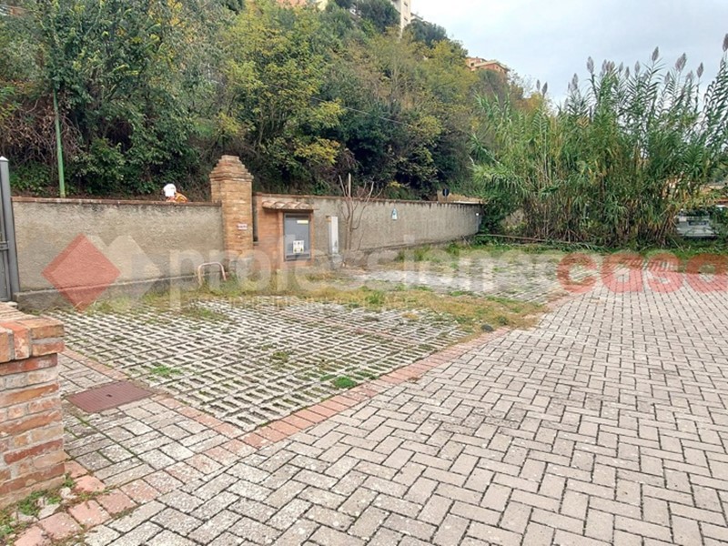 Bilocale in Affitto a Siena, 700€, 55 m²