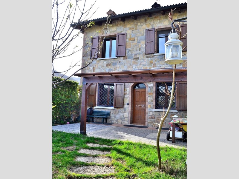 Appartamento in Vendita a Monterenzio, 195'000€, 130 m², con Box