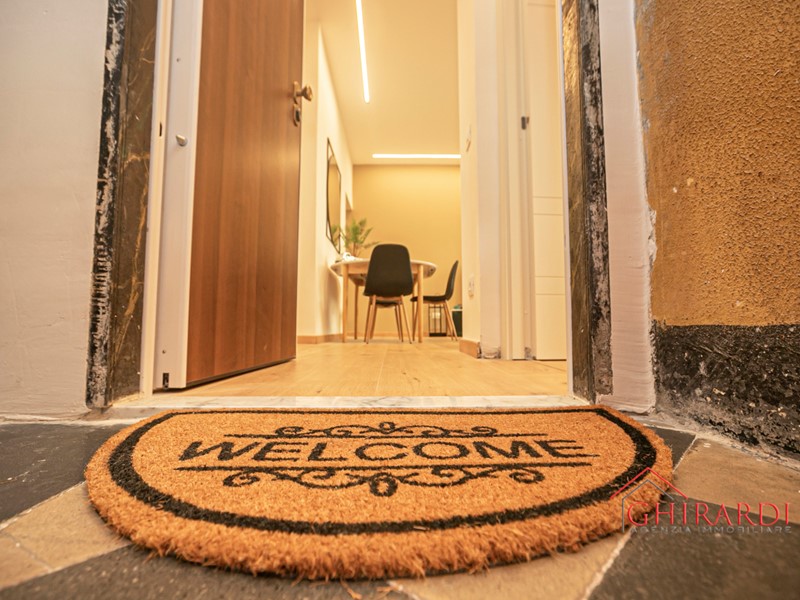 Appartamento in Affitto a Genova, zona Sestri Ponente, 1'400€, 91 m², arredato