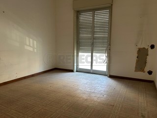 Quadrilocale in Vendita a Caltanissetta, 80'000€, 110 m²