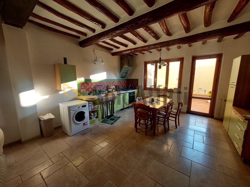 Villa in Affitto a Sesto Fiorentino, zona Centro, 1'300&euro;, 110 m², arredato