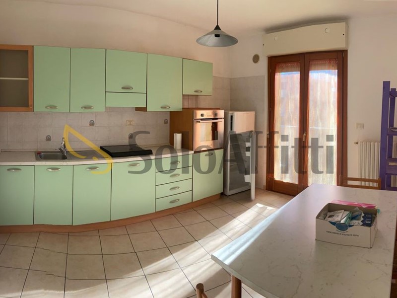 Trilocale in Affitto a Pescara, zona Viale Riviera, 700€, 110 m², arredato