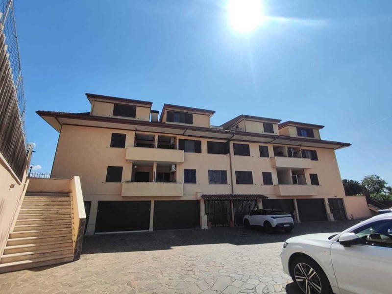 Casa Semi Indipendente in Vendita a Guidonia Montecelio, zona La Botte, 209'000€, 150 m²