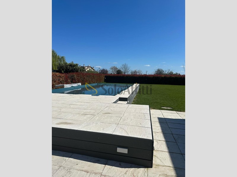 Villa in Affitto a Rimini, zona Viserba, 2'500€, 200 m², arredato, con Box