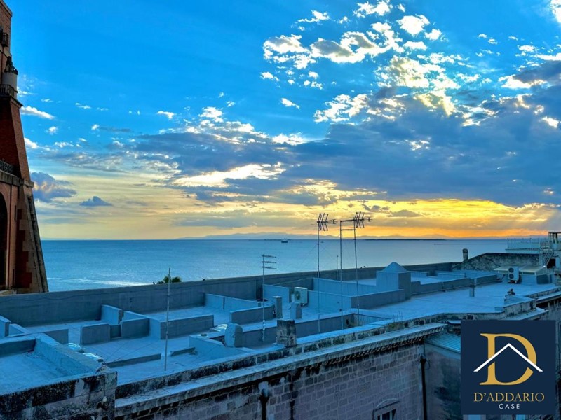 Appartamento in Vendita a Taranto, 550'000&euro;, 2000 m²