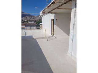 Trilocale in Vendita a Palermo, 165'000€, 136 m²