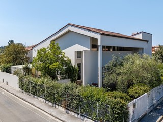 Villa in Vendita a Ponsacco, 1'350'000€, 623 m², arredato, con Box