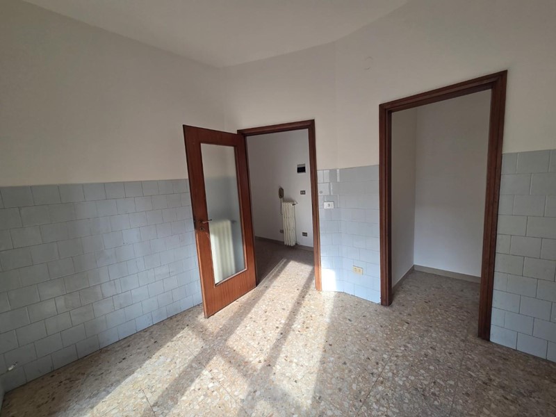 Quadrilocale in Vendita a Ponsacco, 70'000€, 90 m²