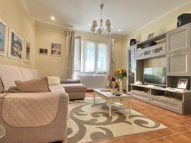 Villa bifamiliare in Vendita a Ponsacco, 259'000€, 115 m², con Box