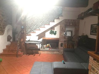 Casa Indipendente in Vendita a San Giuliano Terme, 170'000€, 120 m², arredato